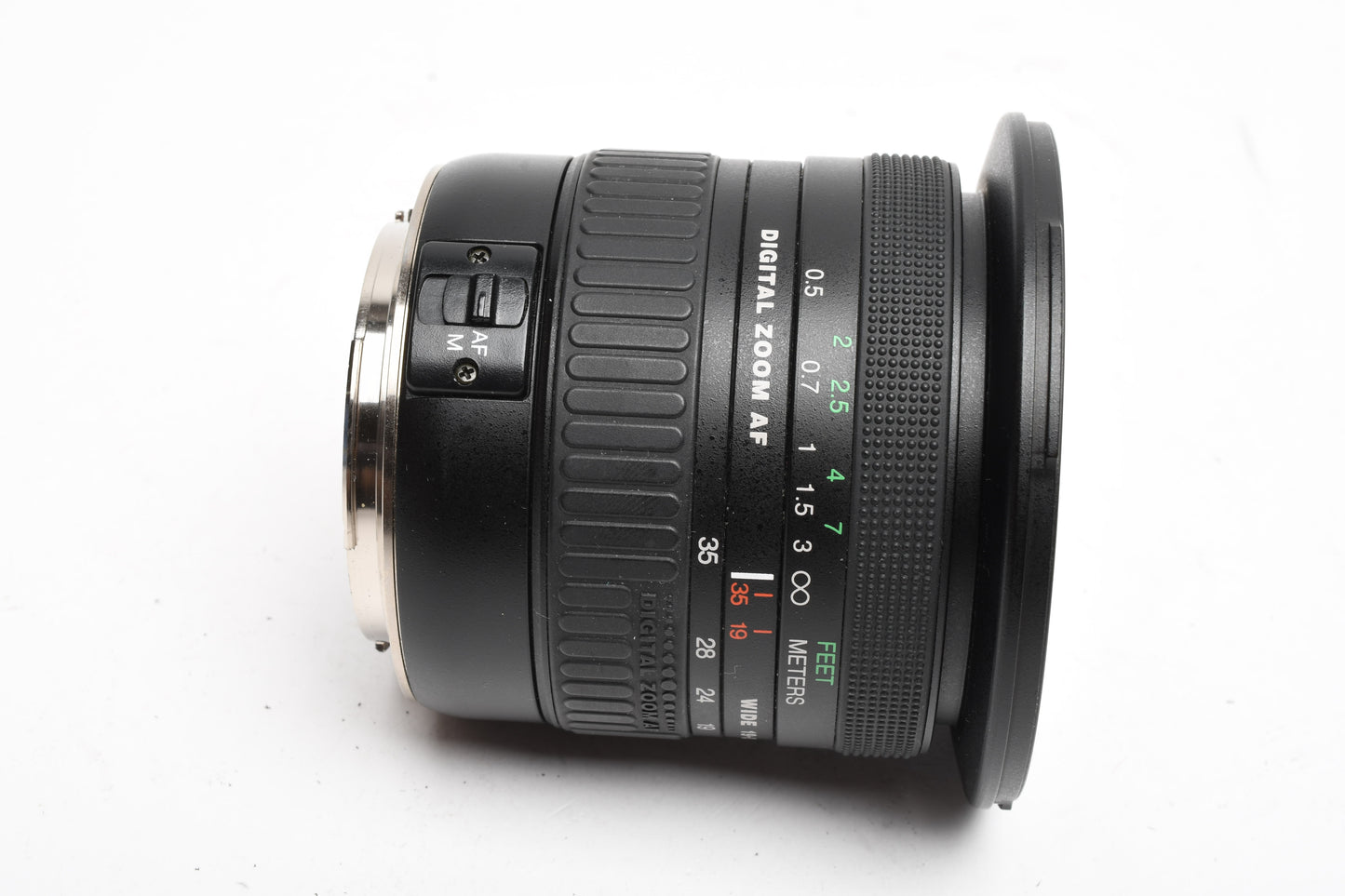 Cosina 19-35mm f3.5-4.5 MC Wide Angle zoom lens for Canon EF Mount, Great!
