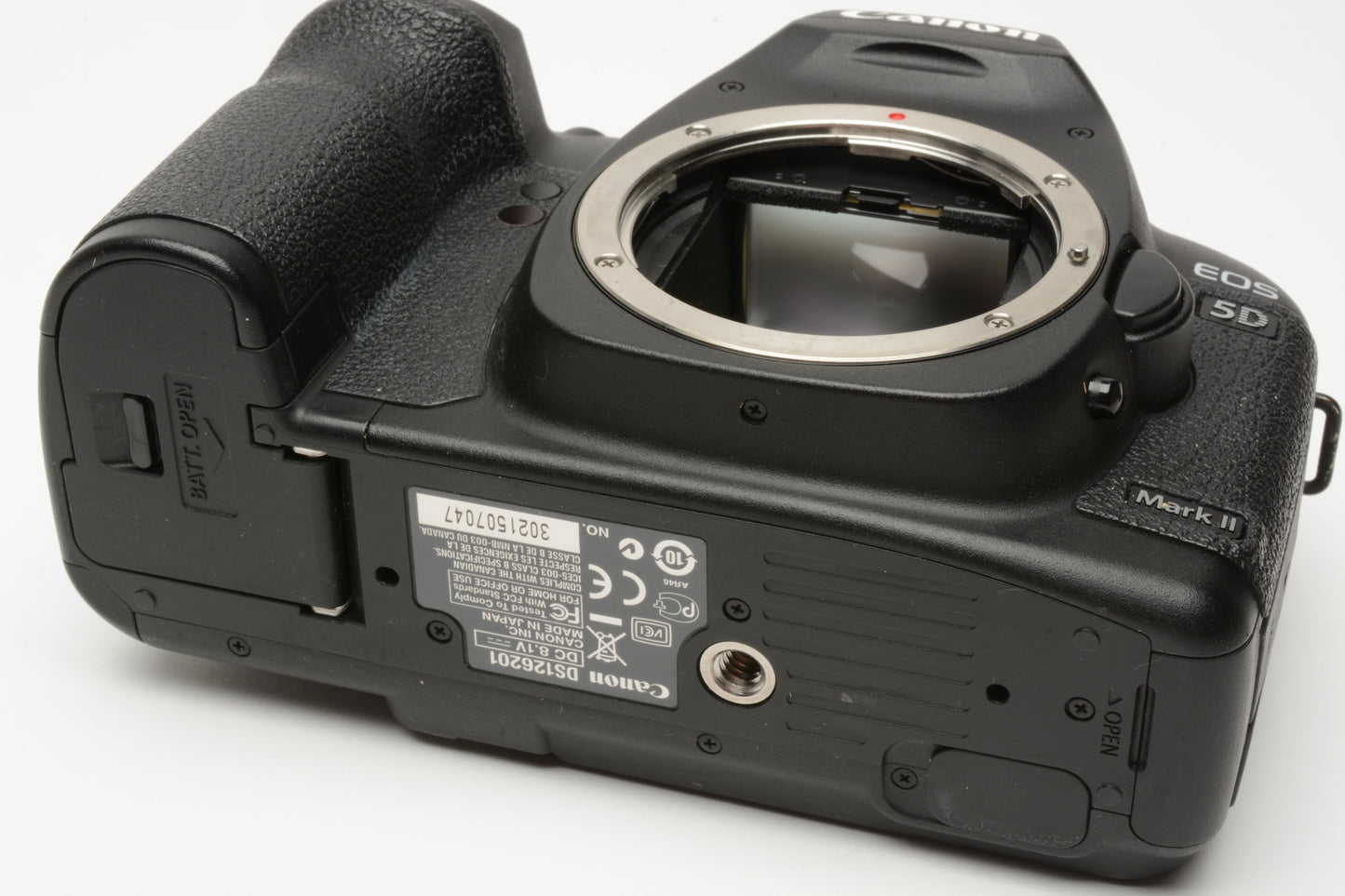 Canon EOS 5D Mark II DSLR Body, 2batts, Charger, Only 7677 Acts, Boxed