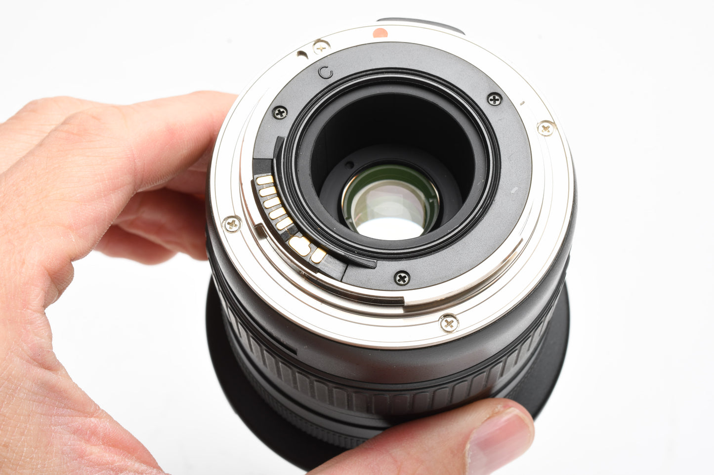 Cosina 19-35mm f3.5-4.5 MC Wide Angle zoom lens for Canon EF Mount, Great!