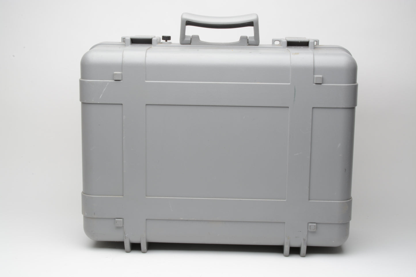 Tundra Gray Waterproof Case 18x13x7 Inches, Cut foam, still great