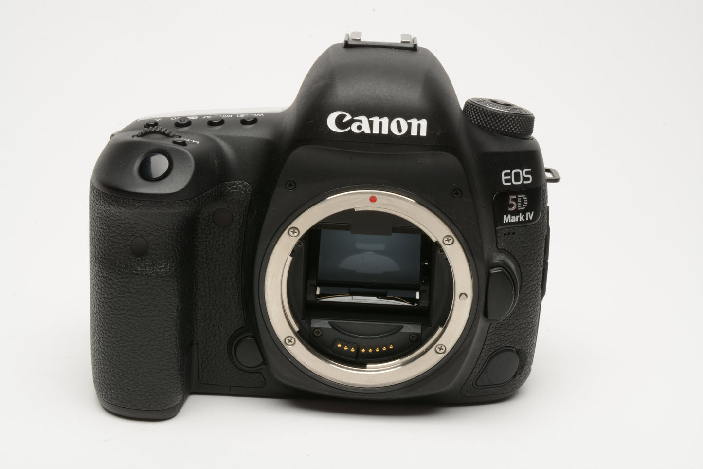 Canon EOS 5D Mark IV Body w/Batt, Charger, Only 1022 Acts! Mint- USA