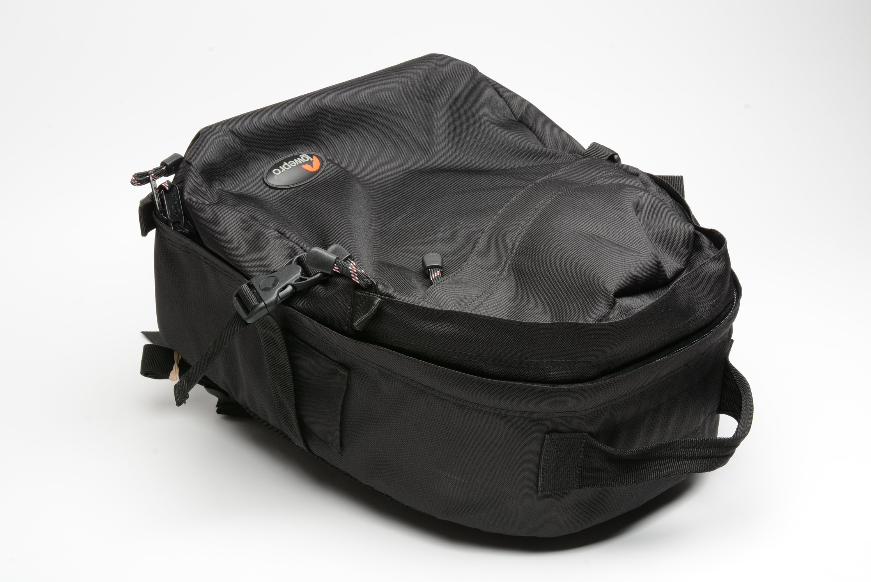 Lowepro Mini Trekker Classic camera shoulder bag (Black