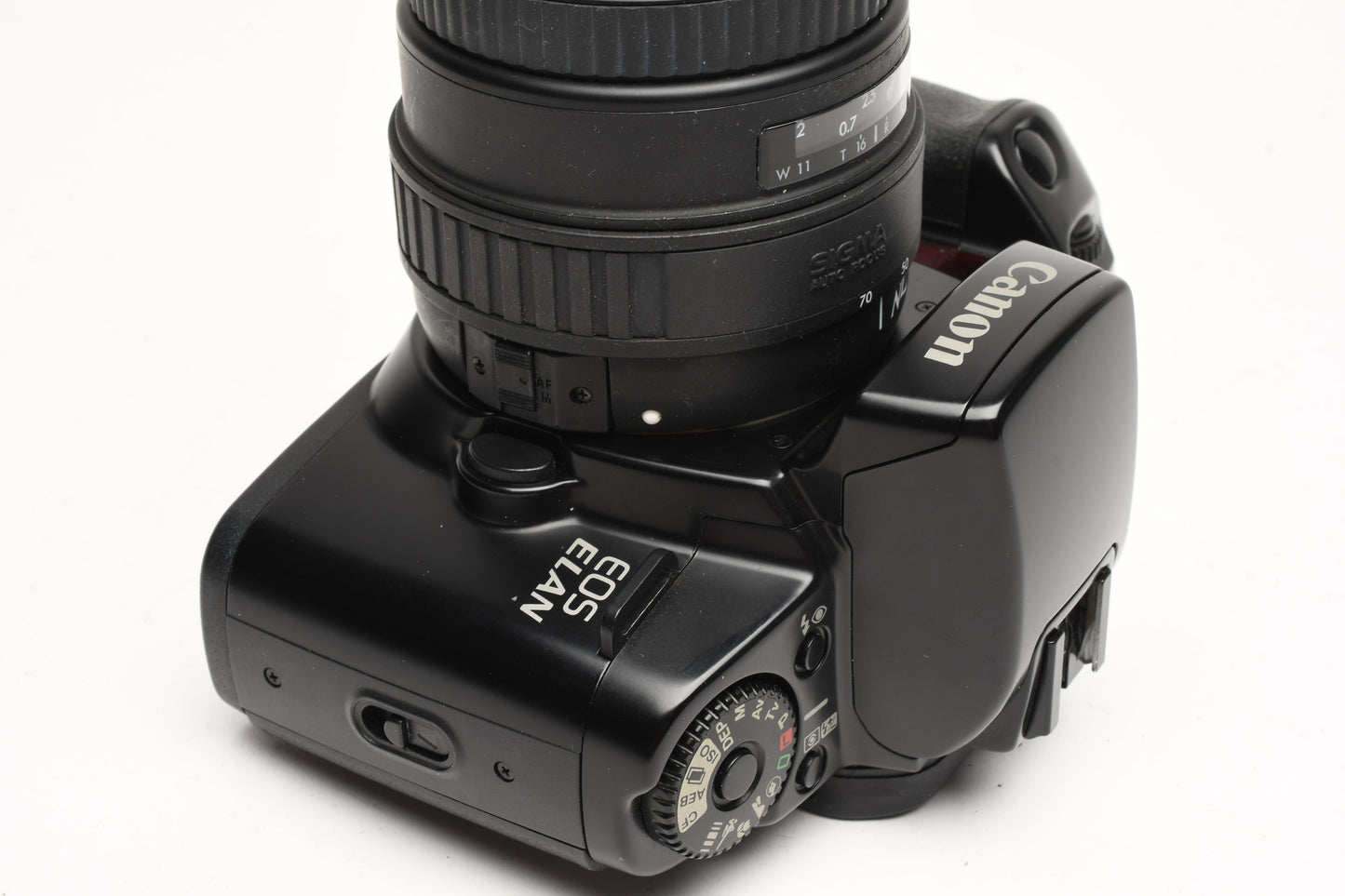 Canon EOS Elan 35mm SLR w/Sigma 28-70mm zoom, very clean, tested, Great