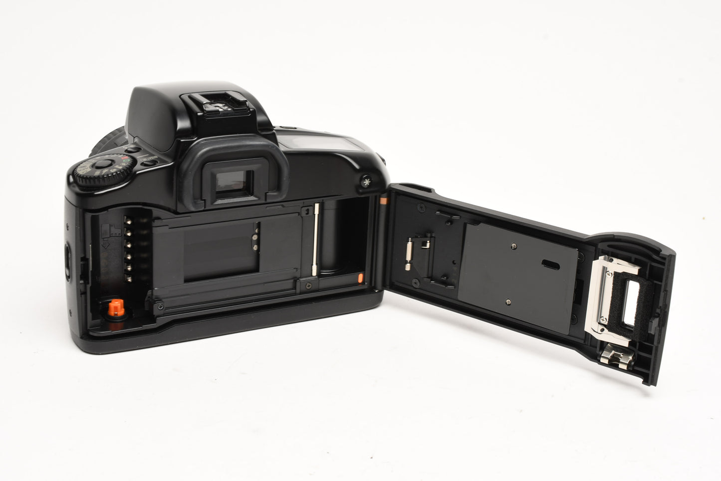 Canon EOS Elan 35mm SLR w/Sigma 28-70mm zoom, very clean, tested, Great