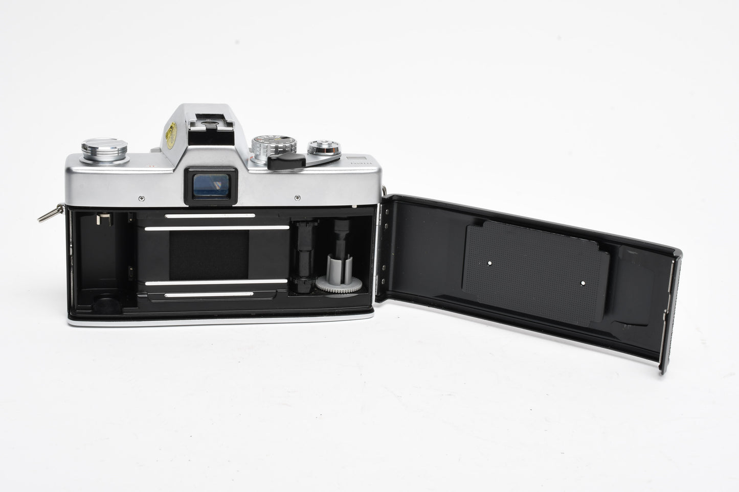 Minolta SRT-201 35mm SLR w/Rokkor-X 50mm f1.7 lens, new seals, tested