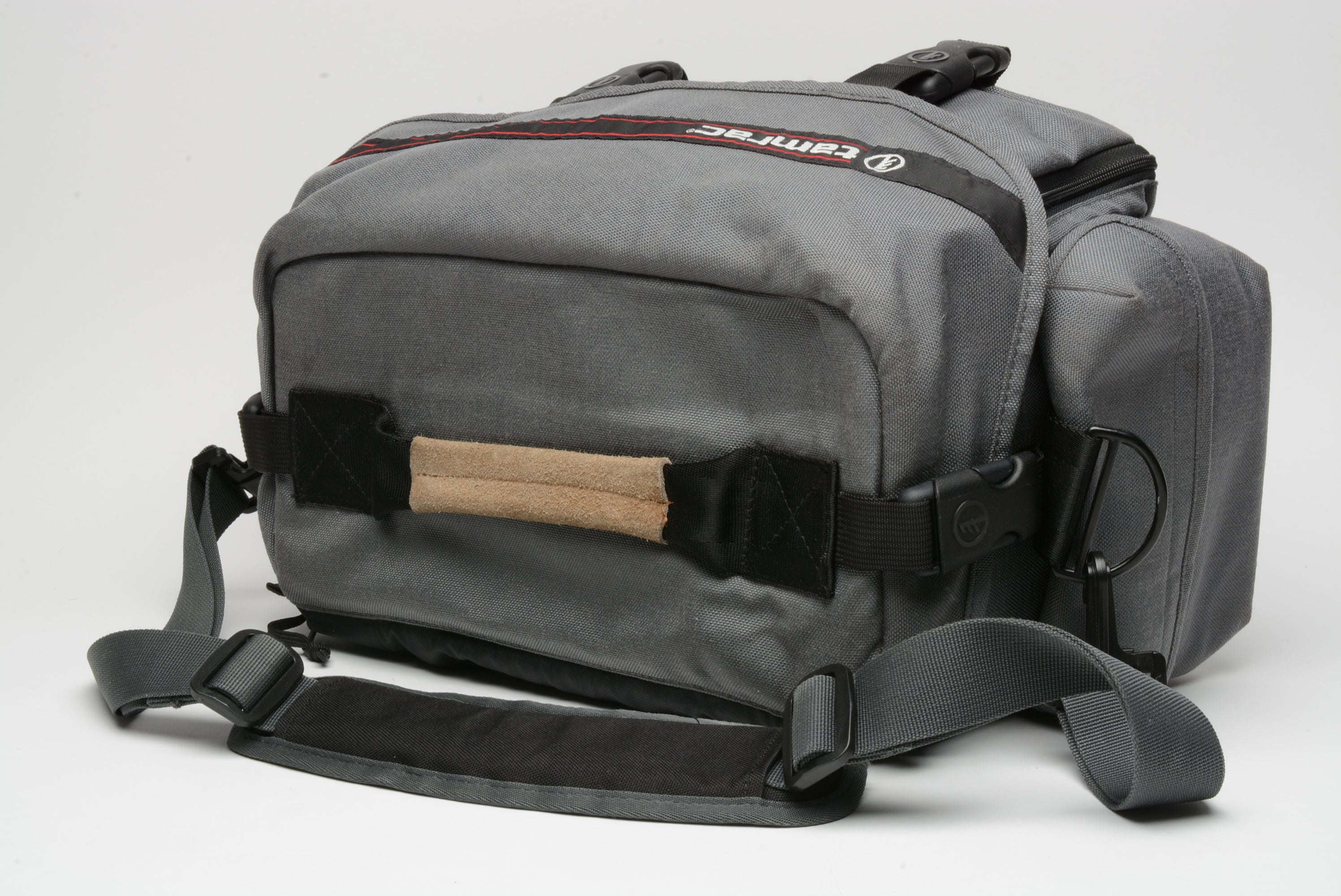 Tamrac camera shoulder bag ~12 x 7 x 9