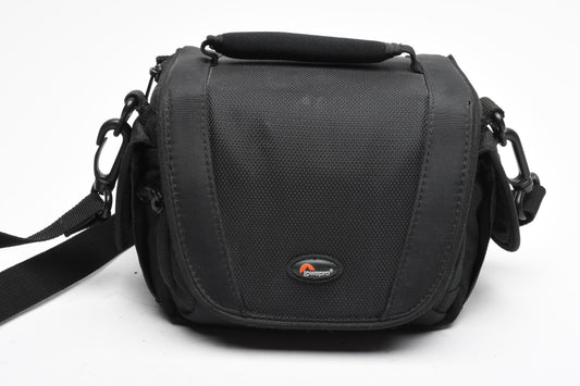 Lowepro Edit 110 compact camera case / Shoulder bag, Light use