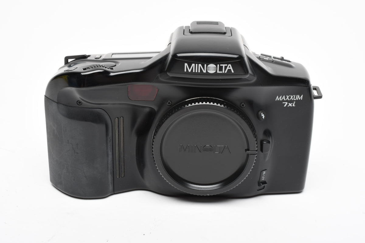 Minolta Maxxum 7xi QD 35mm SLR Body, manual, strap, Tested, Great!