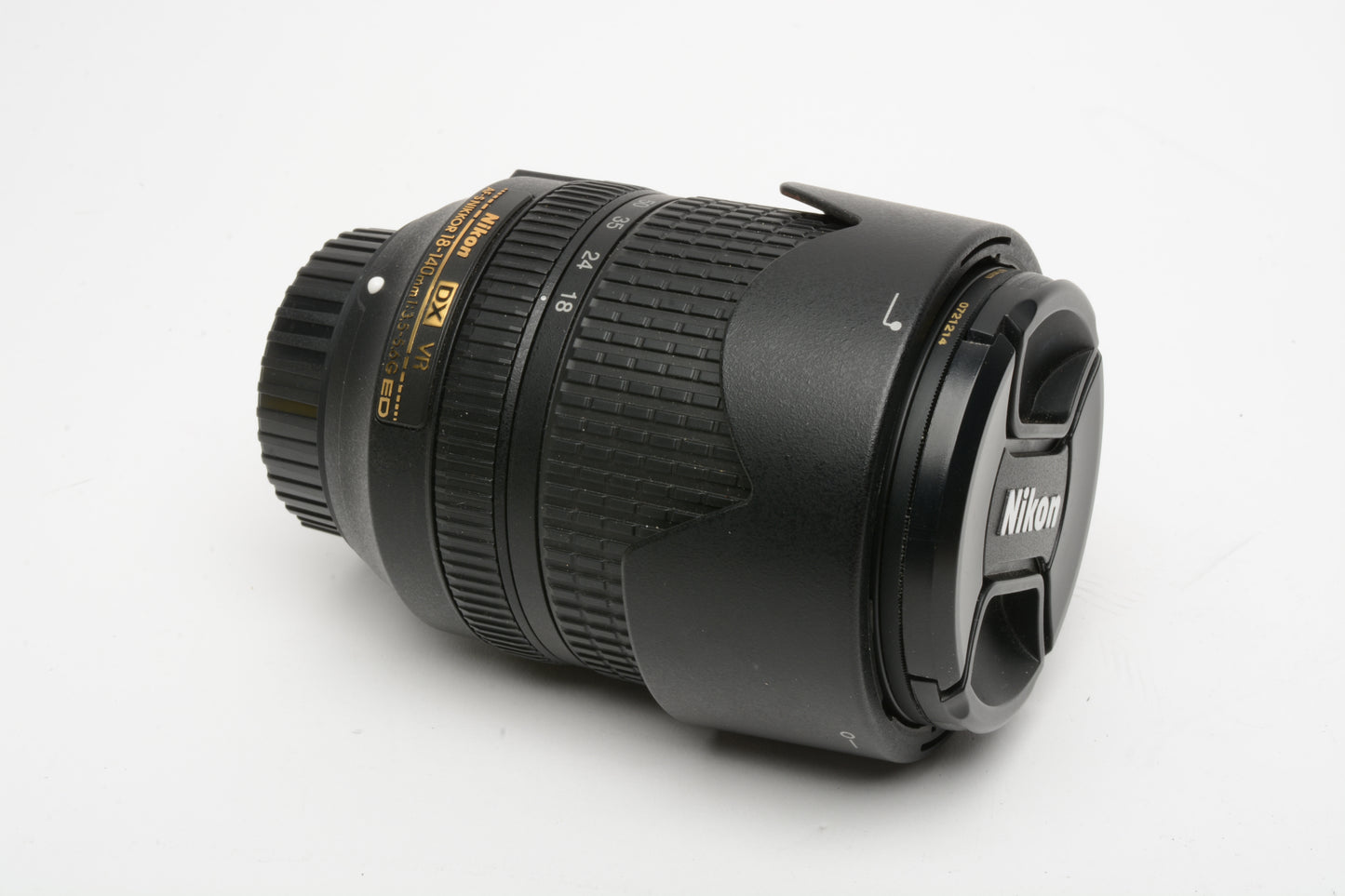 Nikon Nikkor AF-S DX 18-140mm f/3.5-5.6G ED VR Lens w/Caps, UV+Hood, Mint