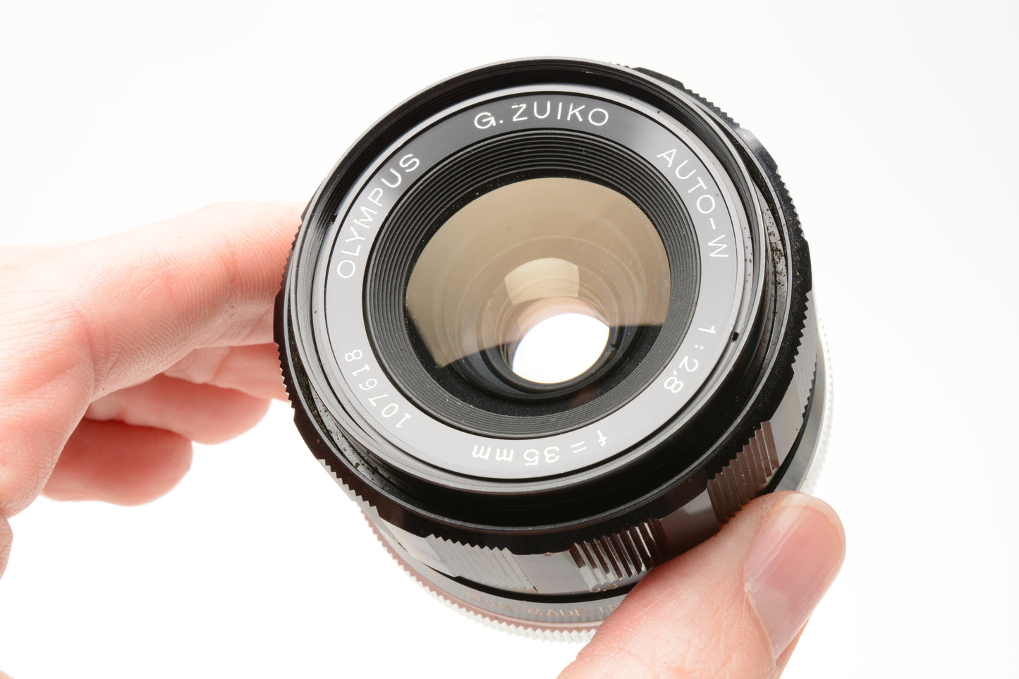 Olympus G.Zuiko Auto-W 35mm f2.8 wide lens for M42 Mount, case, caps, clean!