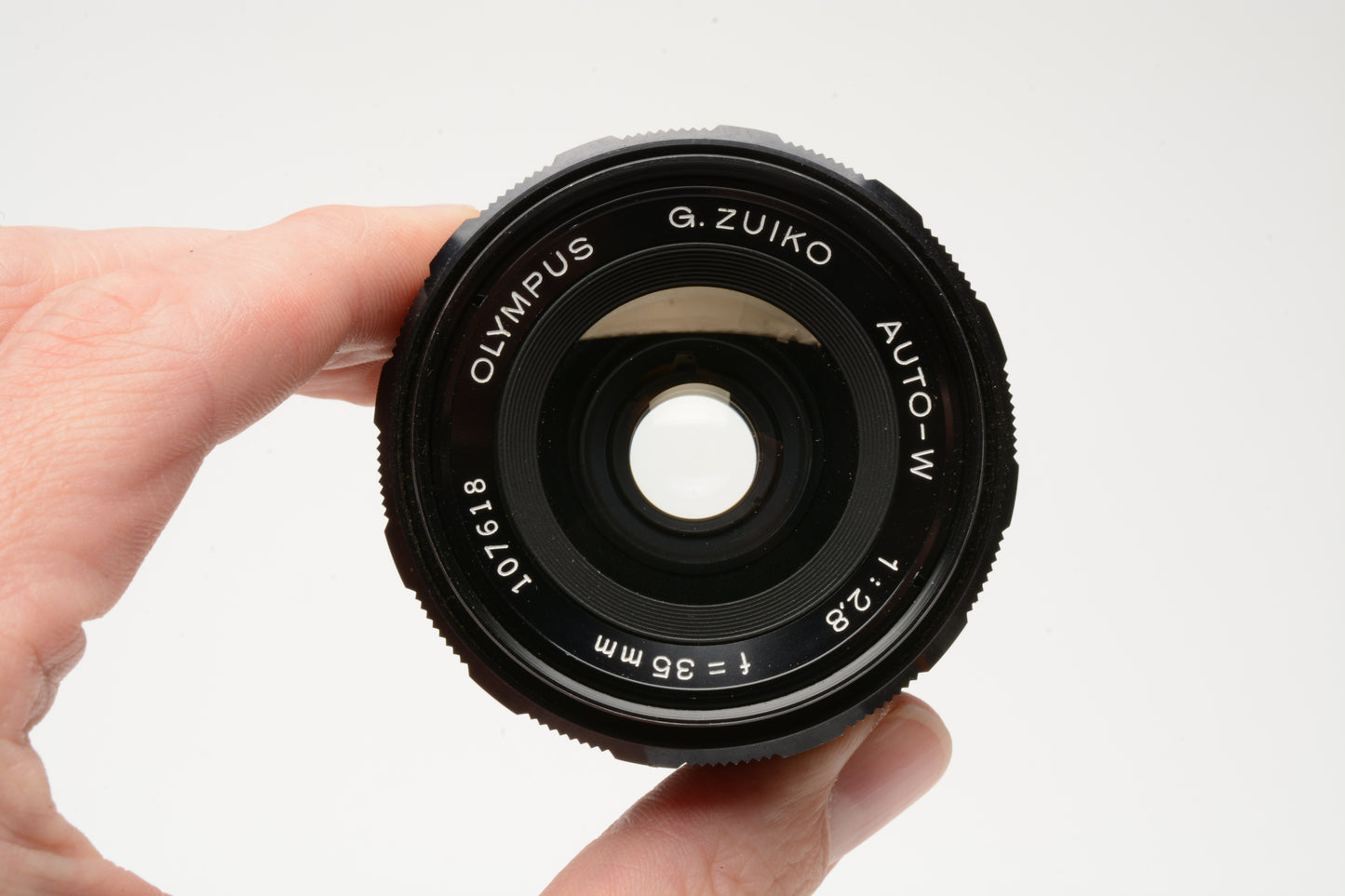Olympus G.Zuiko Auto-W 35mm f2.8 wide lens for M42 Mount, case, caps, clean!