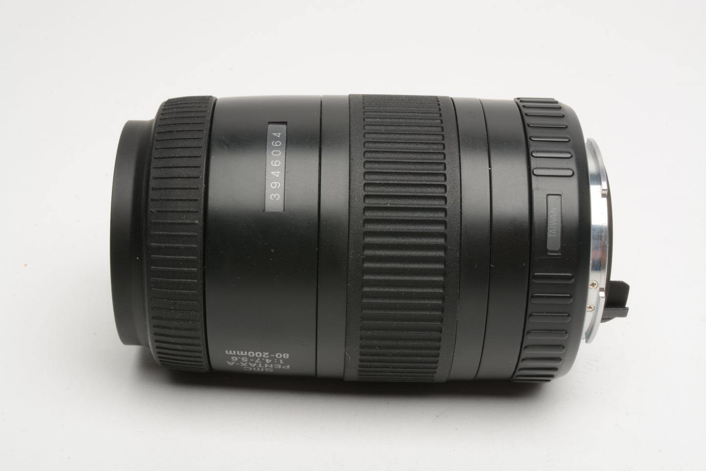 Pentax-A SMC AF 80-200mm F4.7-5.6 zoom lens, clean, compact, w/caps