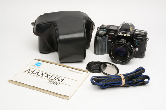 Minolta Maxxum 7000 35mm SLR w/50mm f1.7 bundle, Case+manual