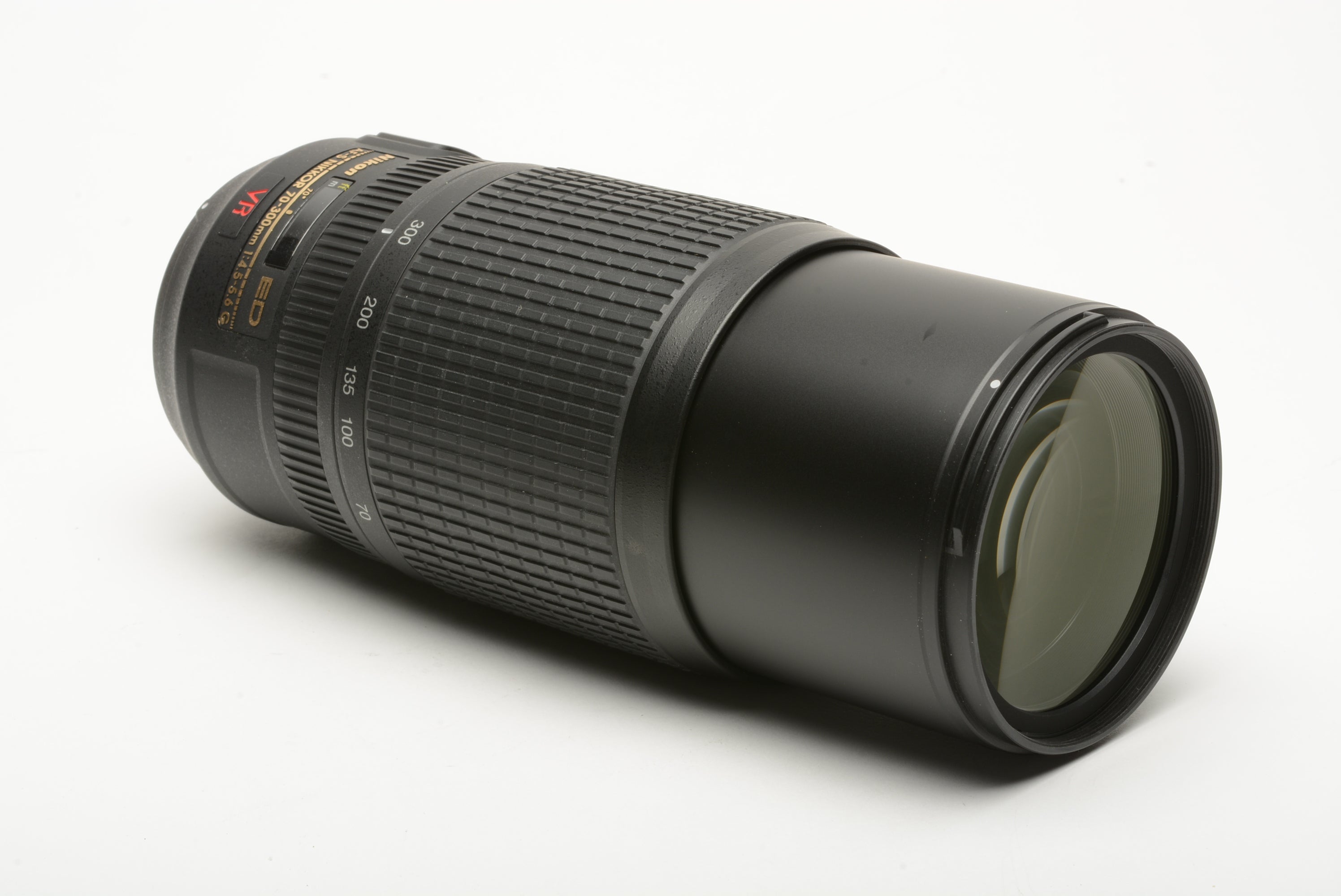 Nikon AF-S Nikkor 70-300mm f4.5-5.6 G ED VR Lens w/Hood, Caps, USA