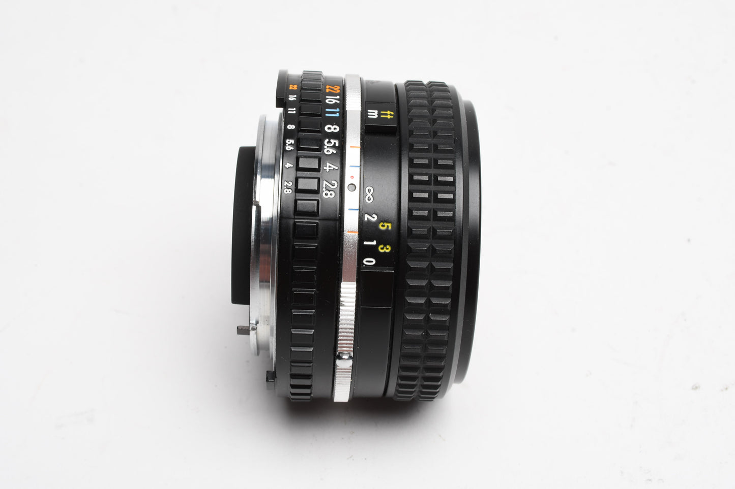 Nikon Series E 28mm f2.8 Wide angle lens, caps, good *Read