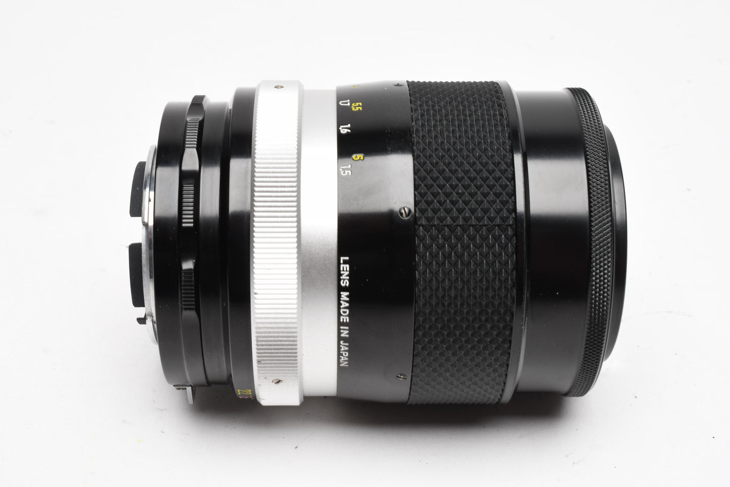 Nikon Nikkor-Q 135mm f2.8 Non-AI lens, bargain, still good, w/Caps, Box