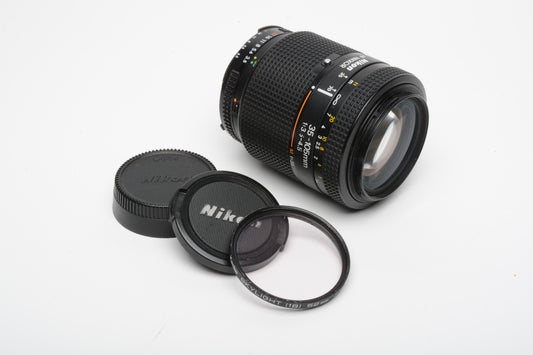 Nikon AF Nikkor 35-105mm f3.5-4.5 zoom lens, caps + Sky, NIce!