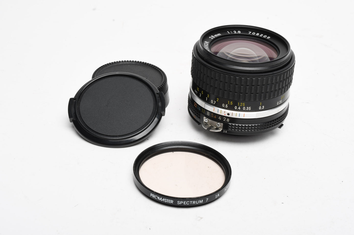 Nikon Nikkor 28mm f2.8 AIS mount lens, caps, 1A, nice & clean, Sharp!