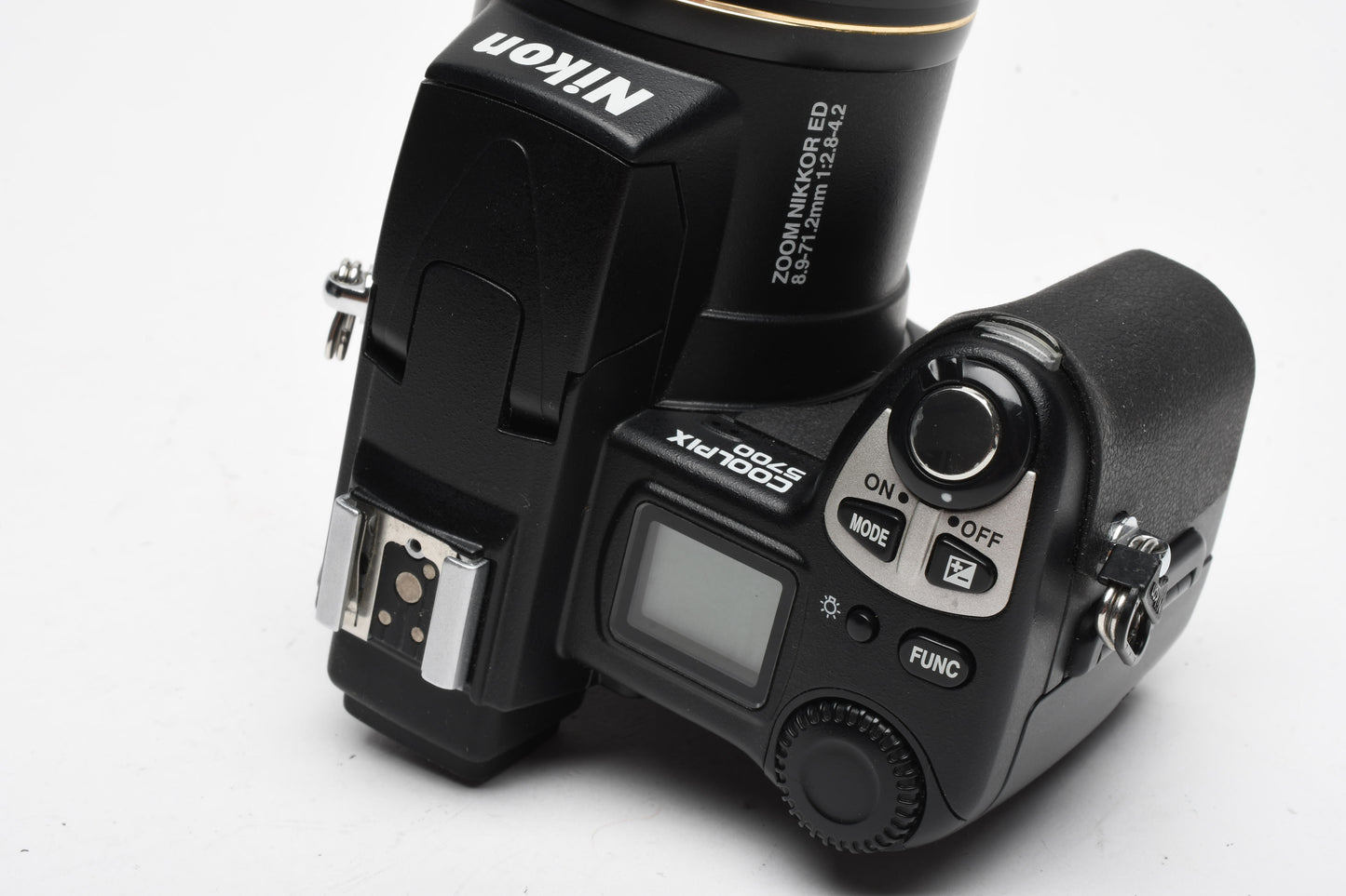 Nikon Coolpix 5700 5MP Digital Point&Shoot camera, 1GB CF, Manual