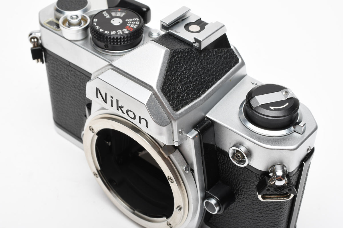 Nikon FM Chrome 35mm SLR Body, New seals, Boxed, Great!