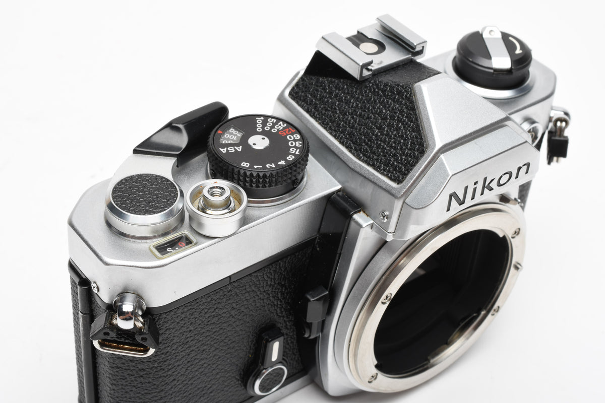 Nikon FM Chrome 35mm SLR Body, New seals, Boxed, Great!