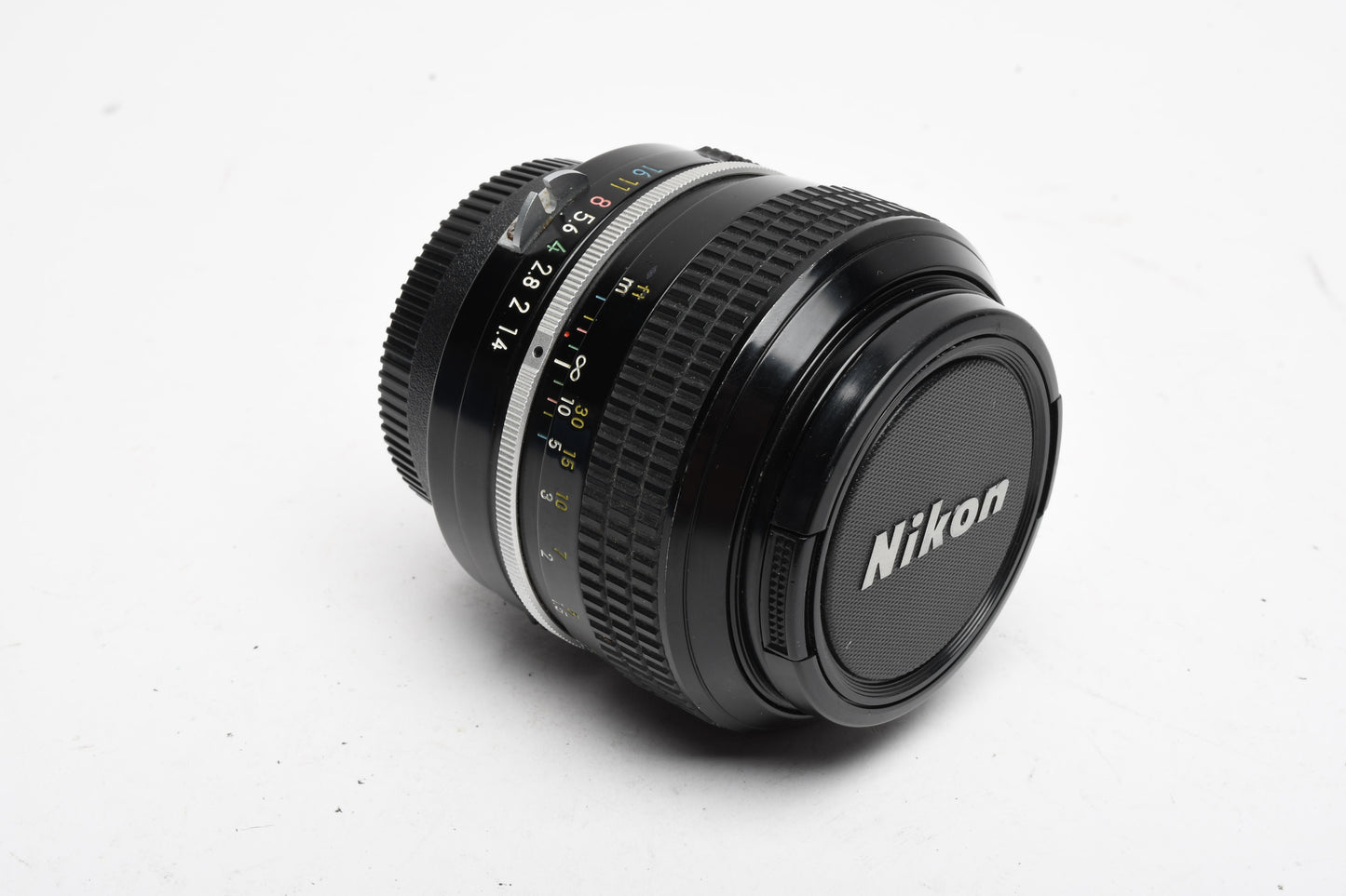 Nikon Nikkor 50mm f1.4 (Non-AI) Prime lens, caps, Sharp & Clean