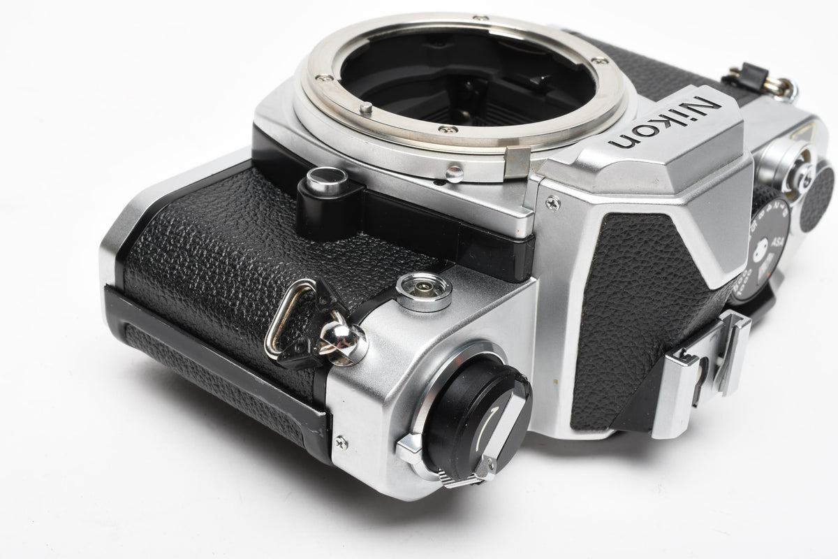 Nikon FM Chrome 35mm SLR Body, New seals, Boxed, Great!