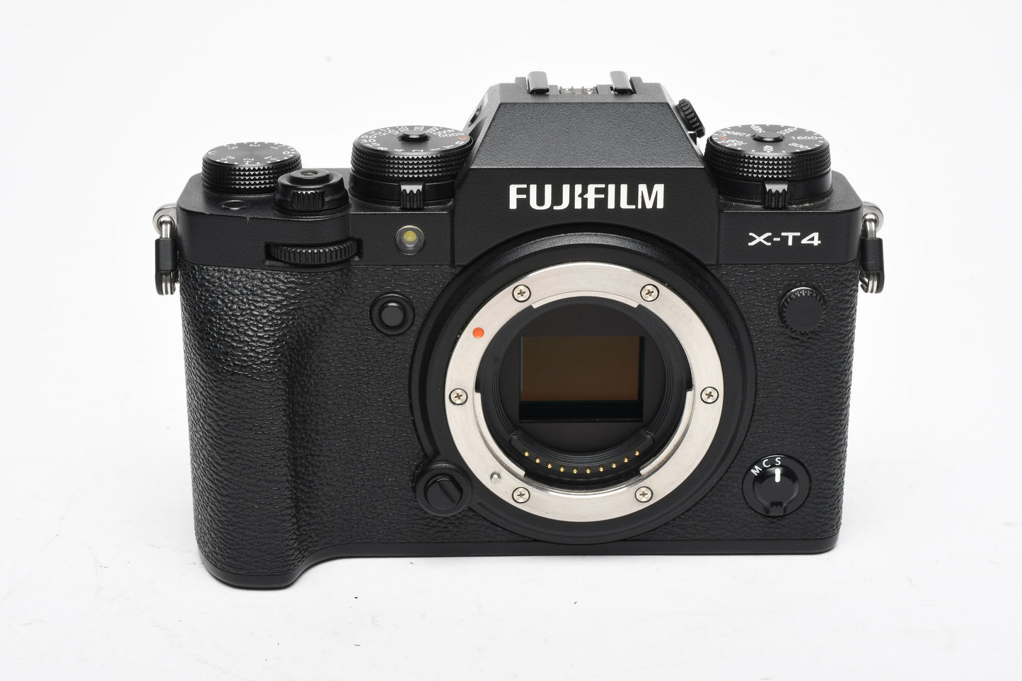 Fujifilm X-T4 Black Mirrorless body, 7548 Acts Batt+USB, Very clean, low use