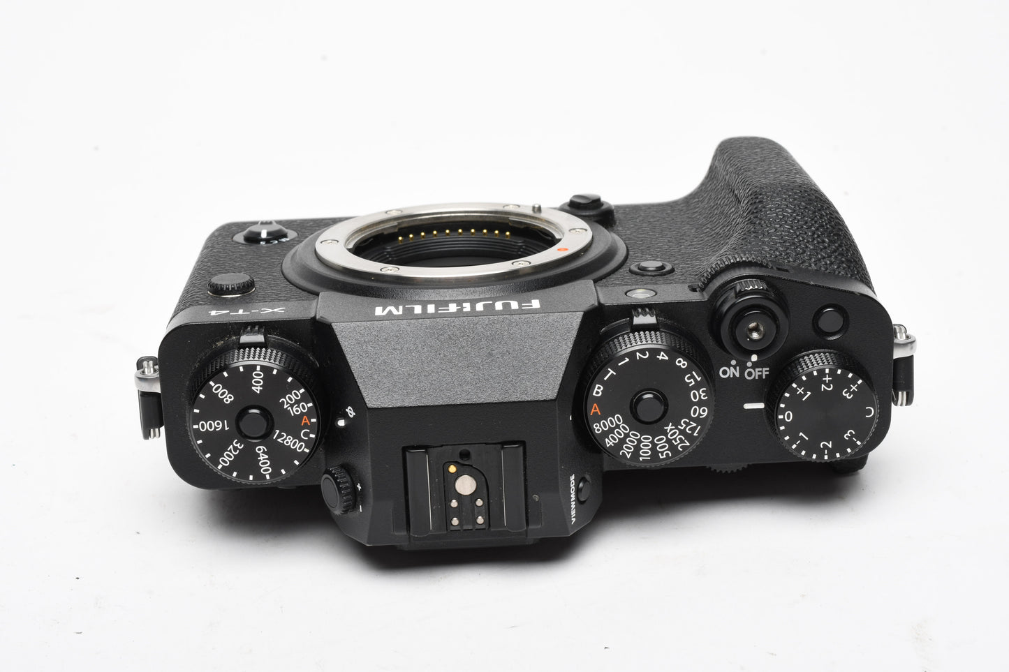 Fujifilm X-T4 Black Mirrorless body, 7548 Acts Batt+USB, Very clean, low use