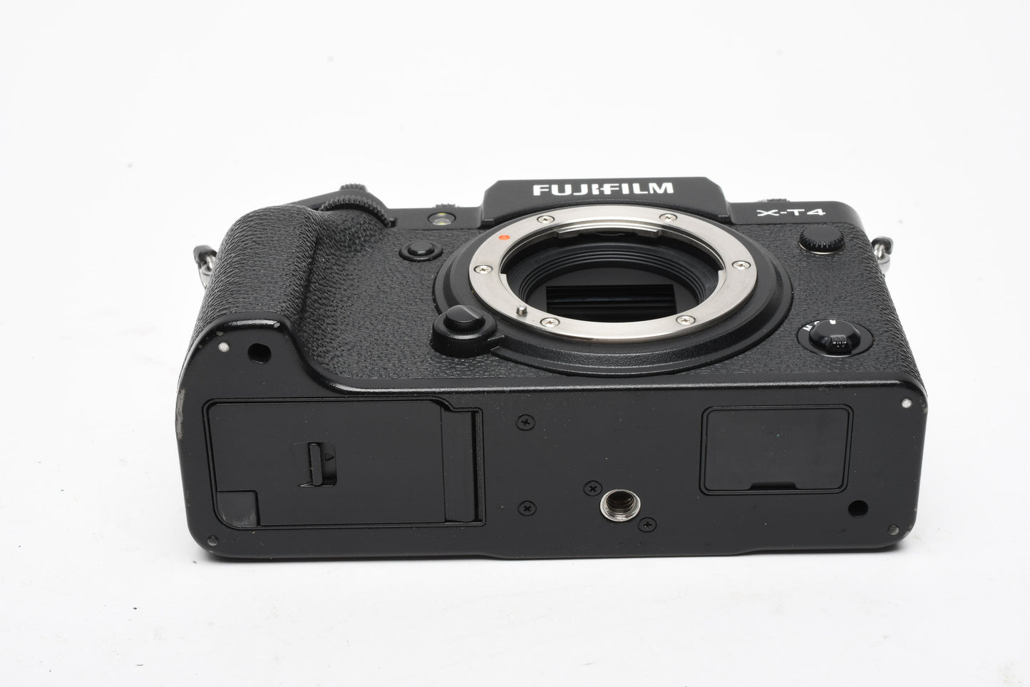 Fujifilm X-T4 Black Mirrorless body, 7548 Acts Batt+USB, Very clean, low use