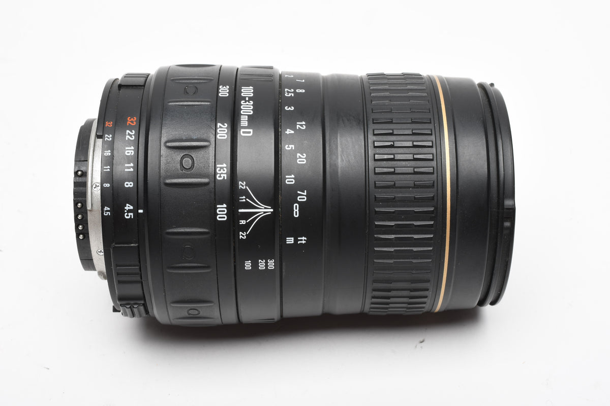 Sigma Quantaray AF 100-300mm f4.5-6.7 MC LDO Telephoto zoom lens for Nikon F