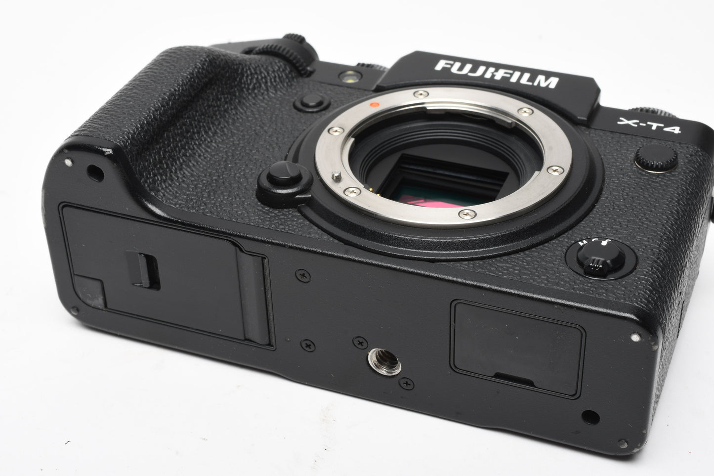 Fujifilm X-T4 Black Mirrorless body, 7548 Acts Batt+USB, Very clean, low use