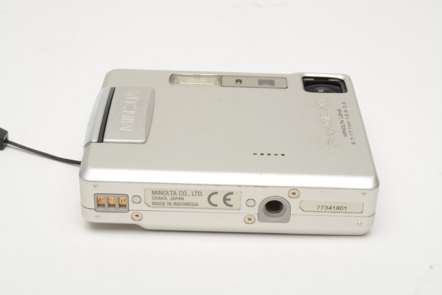 Minolta Dimage XT 3.2MP Digital Point&Shoot camera, case, batt+charger+2GB SD