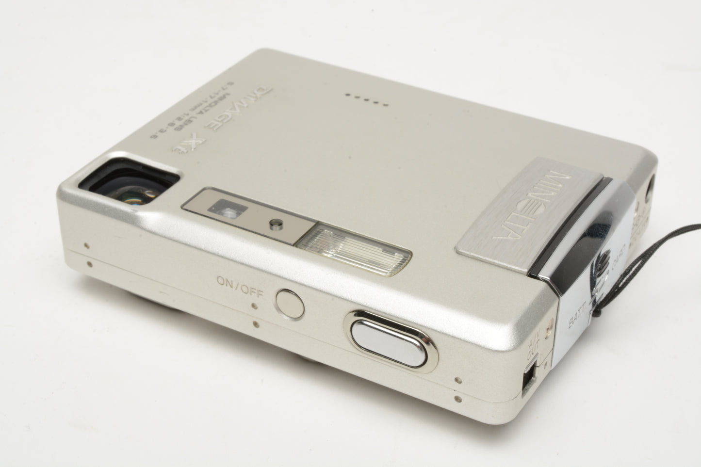 Minolta Dimage XT 3.2MP Digital Point&Shoot camera, case, batt+charger+2GB SD