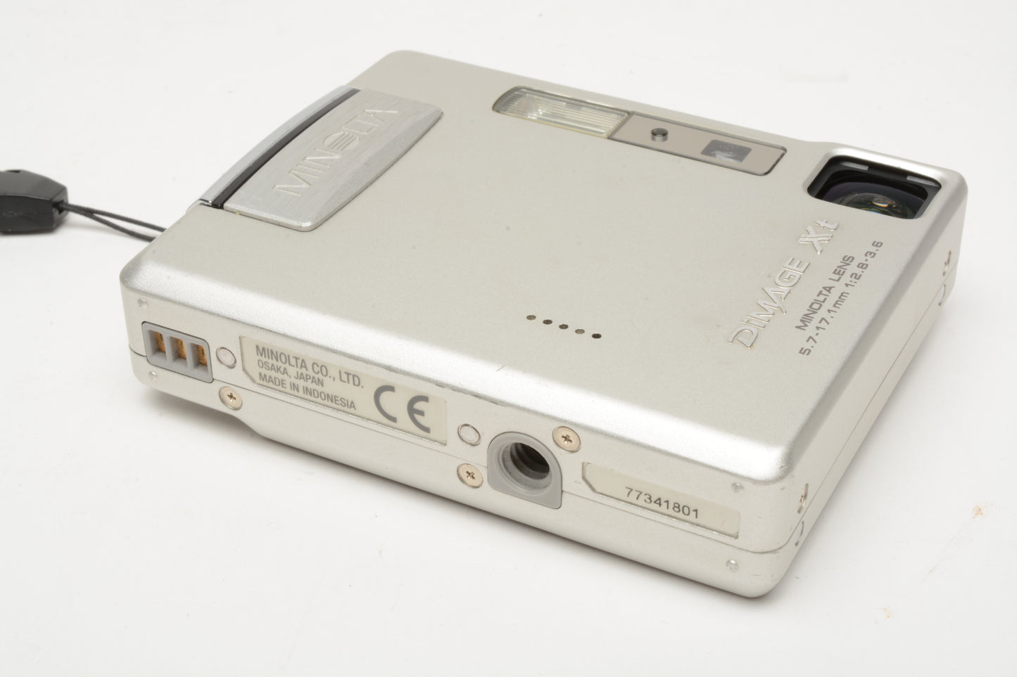 Minolta Dimage XT 3.2MP Digital Point&Shoot camera, case, batt+charger+2GB SD