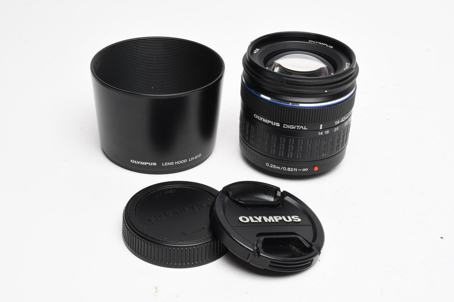 Olympus 14-42mm f3.5-5.6 ED Zuiko Digital zoom 4/3 Mount, Caps+Hood