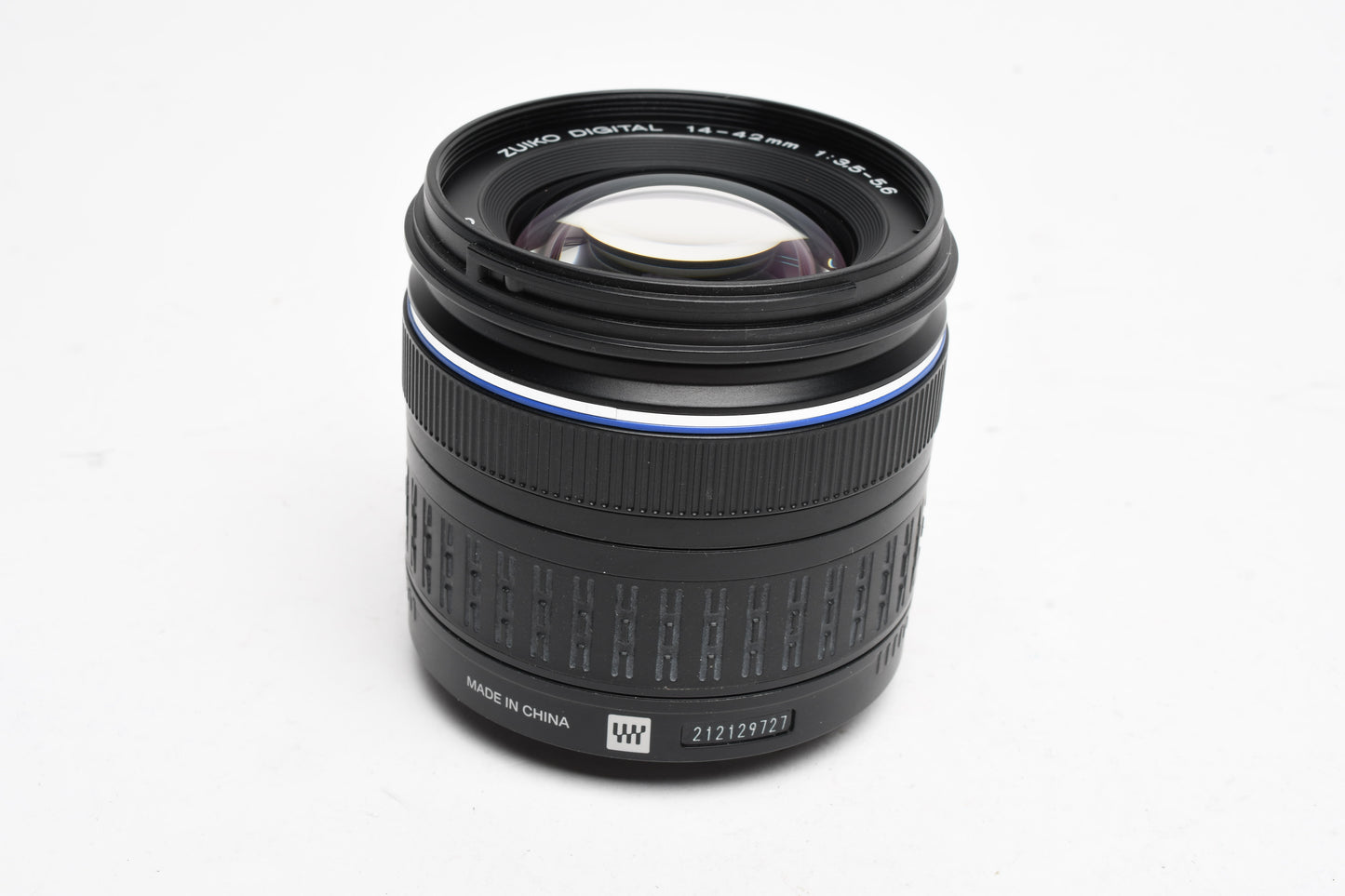 Olympus 14-42mm f3.5-5.6 ED Zuiko Digital zoom 4/3 Mount, Caps+Hood