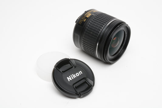 Nikon AF-P Nikkor 18-55mm f3.5-5.6G Compact zoom lens, Mint- + caps