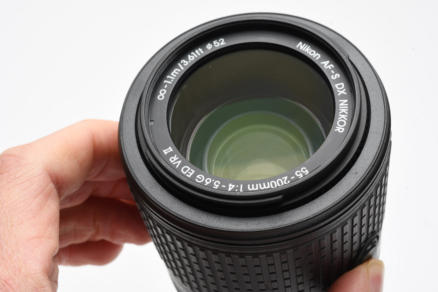 Nikon AF-S Nikkor 55-200mm F4-5.6G II ED DX VR compact zoom lens, caps, Mint-