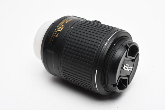 Nikon AF-S Nikkor 55-200mm F4-5.6G II ED DX VR compact zoom lens, caps, Mint-