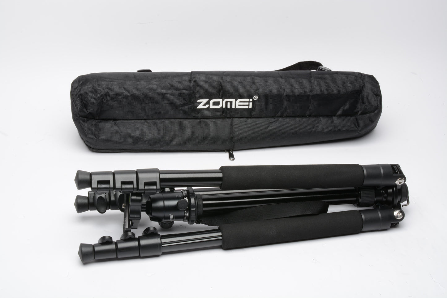 Zomei Q555 Professional Aluminium Tripod & Ball Head Travel kit, nice