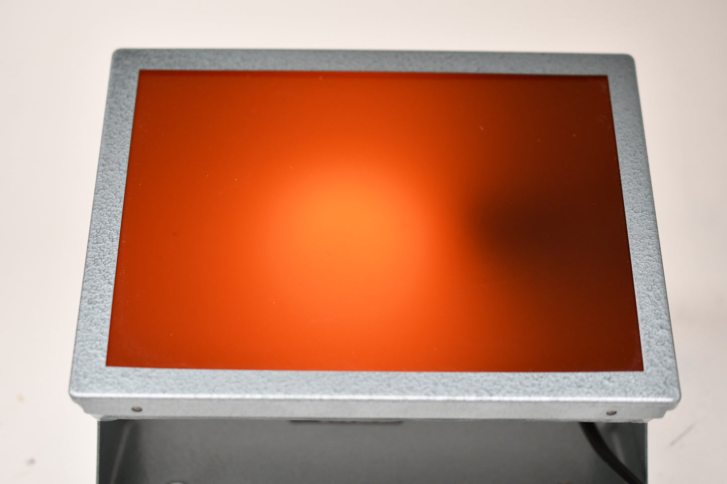 Premier model 57 5x7 darkroom safelight w/Amber filter, Clean
