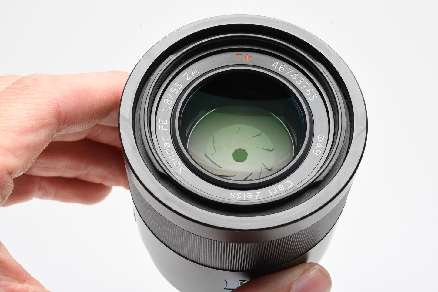 Sony FE 55mm f1.8 Prime E-Mount SEL55F18Z w/Pouch, Hood, Sharp!