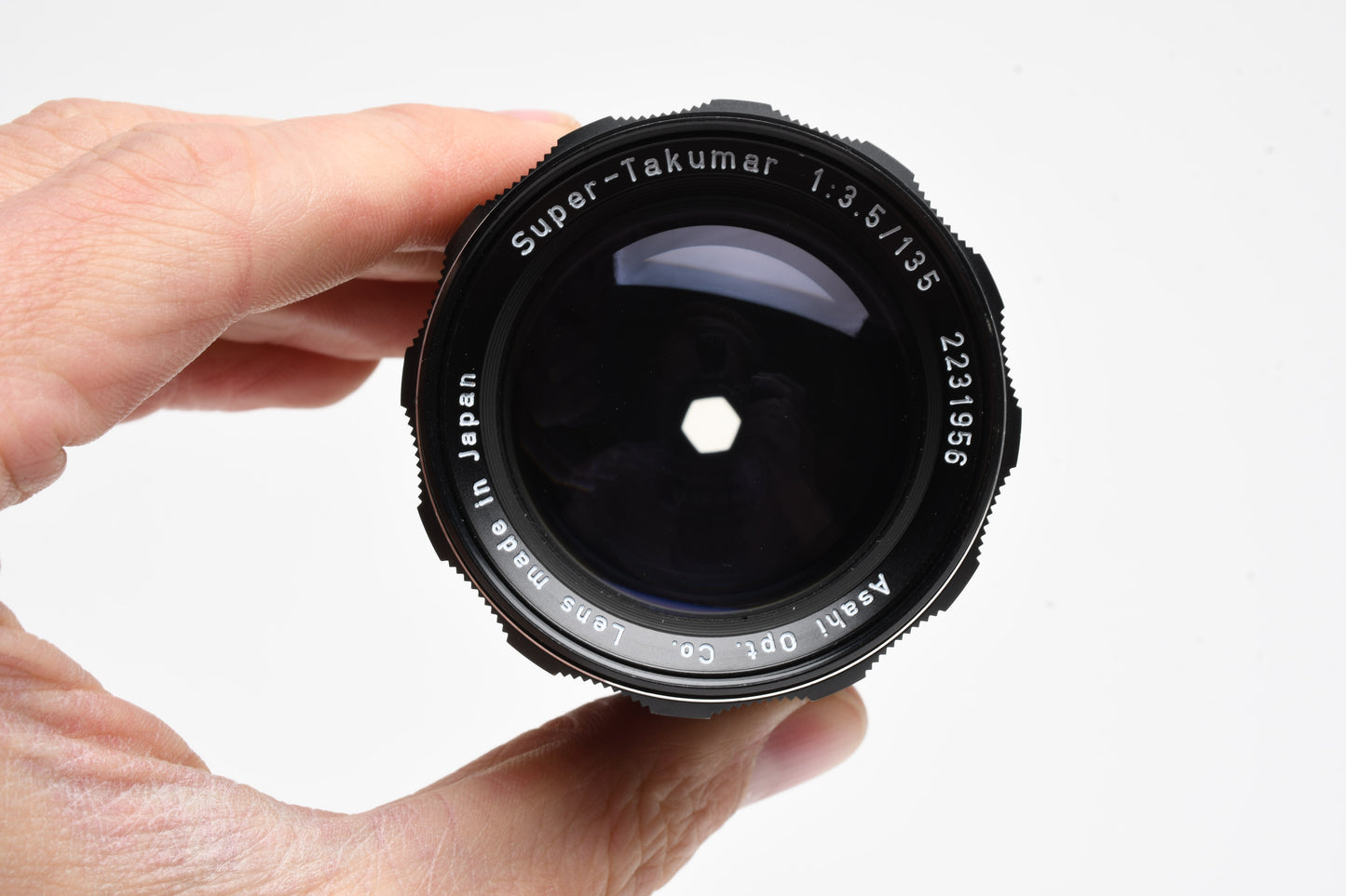 Pentax Super MC Takumar 135mm f3.5 M42 Mount lens, case, hood, caps, Mint-