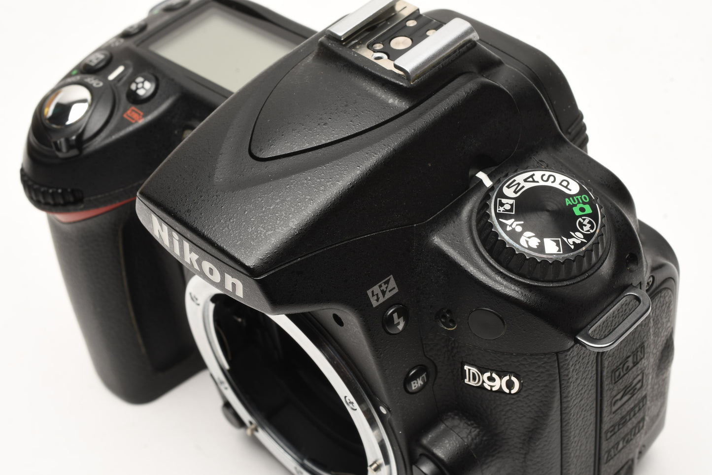 Nikon D90 DSLR body, batt, charger, strap, Only 15K Acts, very clean, tested