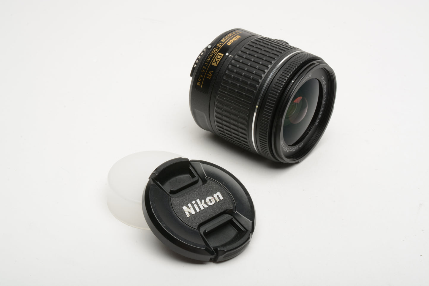 Nikon AF-P 18-55mm f3.5-5.6 G DX VR, Mint- Caps
