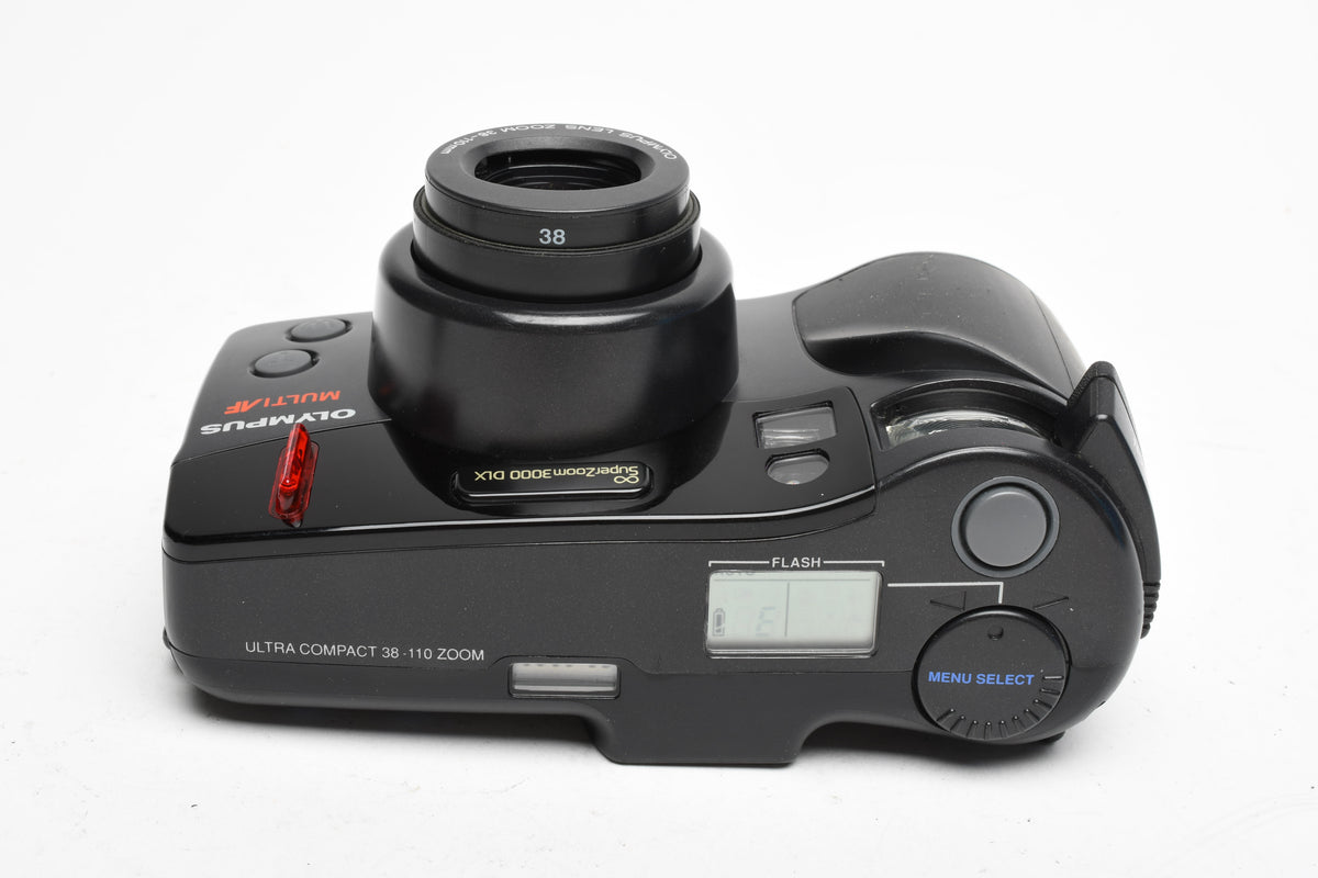 Olympus Super Zoom 3000 DLX 38-110mm Point&Shoot, Case, Nice!
