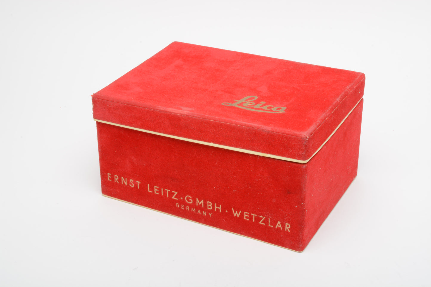 Leica velvet red box for IIIf, Nice