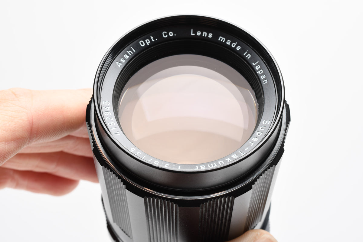 Pentax Super MC Takumar 135mm f3.5 M42 Mount lens, case, hood, caps, Mint-
