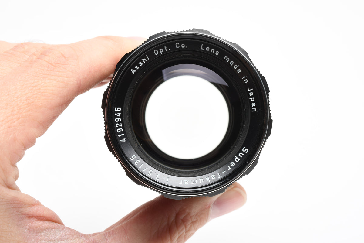 Pentax Super MC Takumar 135mm f3.5 M42 Mount lens, case, hood, caps, Mint-